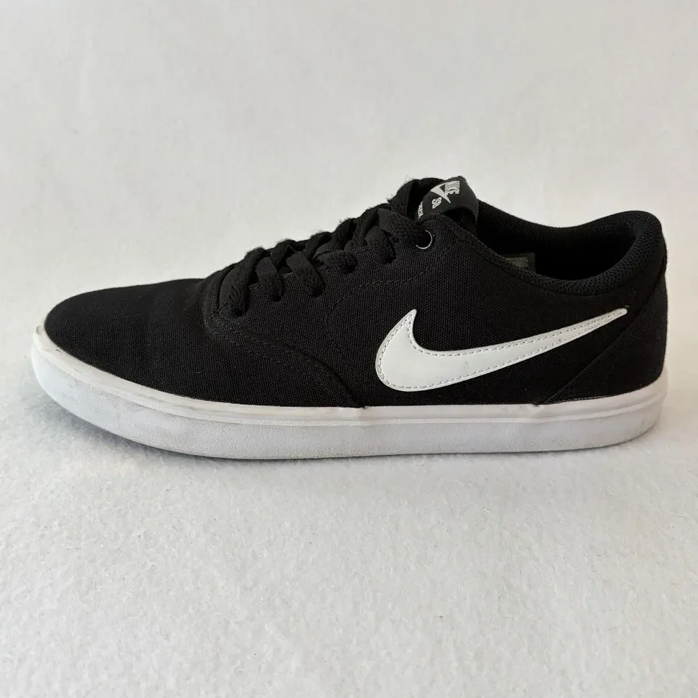 Nike SB Shoes Women’s 9.5 Black White Sneakers Low Top